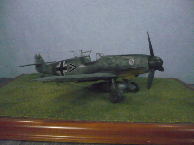 Messerschmitt BF-109 G6 Hptm Karl Rammelt JG-51, revell 32e - Page 2 P1130736