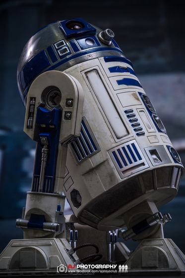 Star Wars : 1/6 R2-D2 (Hot Toys) 00135910