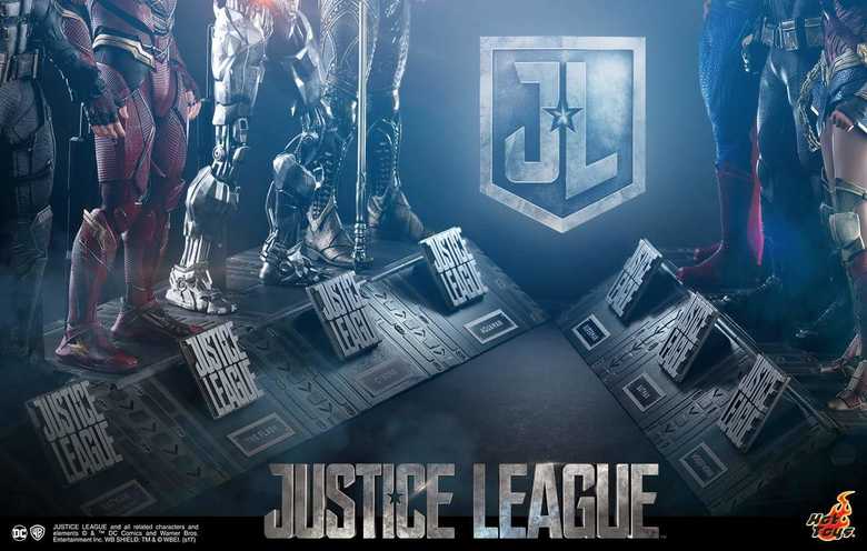 Justice League DC (Hot Toys) 16421010
