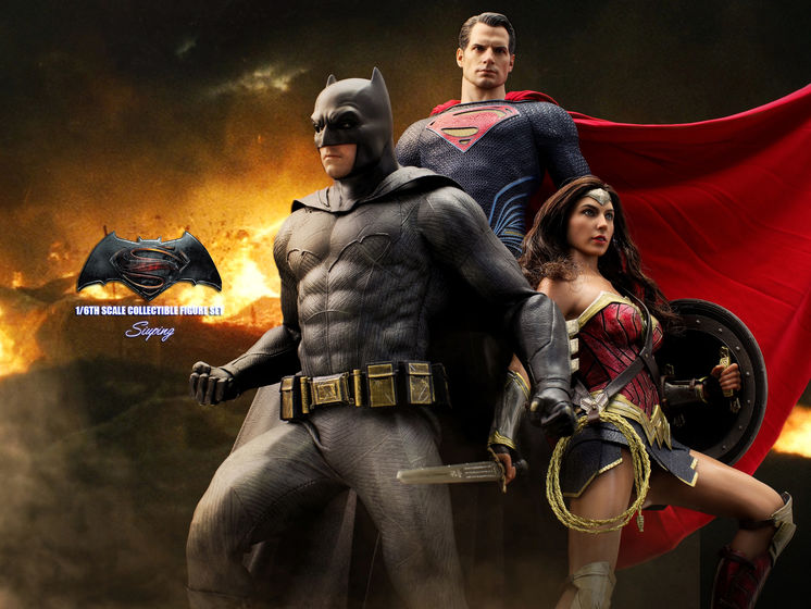 Batman Vs Superman : Dawn Of Justice (Batman, Superman, Wonder Woman) (Hot Toys) 18421511