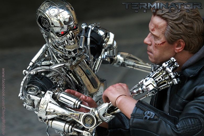 Terminator Genisys 1/6th - Endoskeleton collectible figure (Hot Toys) 19510410