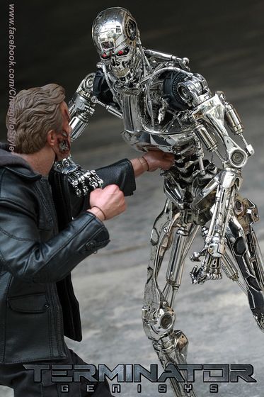 Terminator Genisys 1/6th - Endoskeleton collectible figure (Hot Toys) 19510511