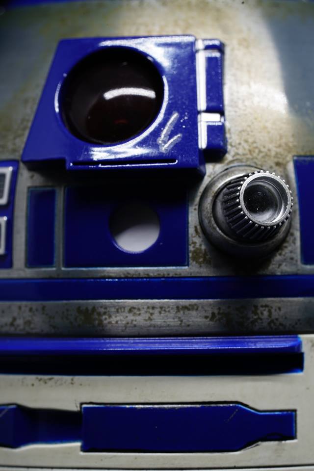 Star Wars : 1/6 R2-D2 (Hot Toys) 21032310