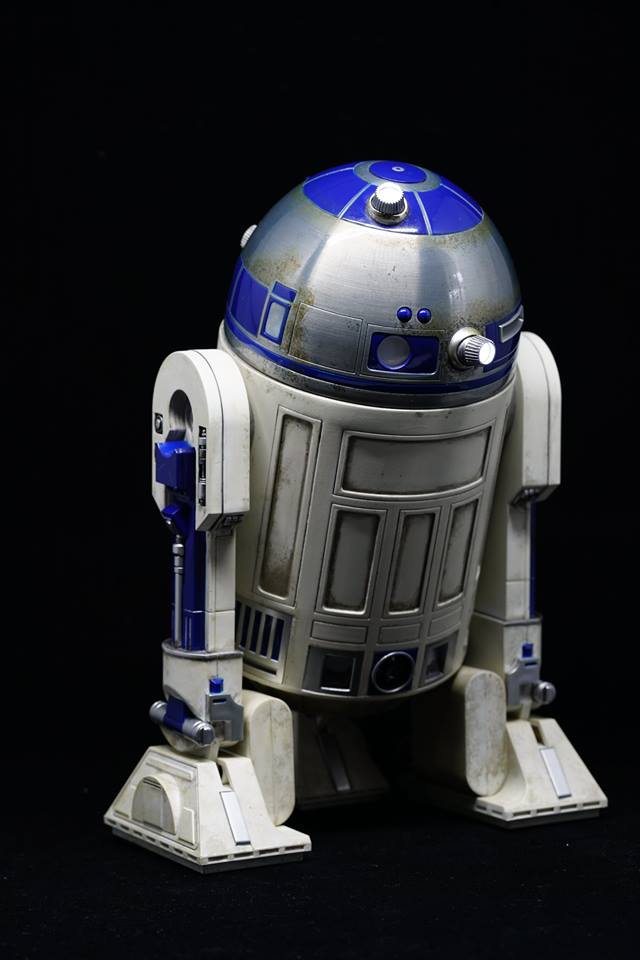 Star Wars : 1/6 R2-D2 (Hot Toys) 21034510