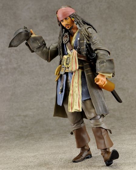 Jack Sparrow - Pirates Of The Caribbean (S.H.Figuarts / Bandai)  23431210