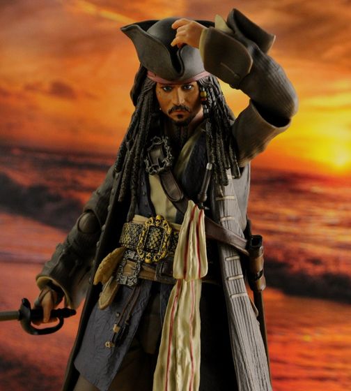 Jack Sparrow - Pirates Of The Caribbean (S.H.Figuarts / Bandai)  23431211