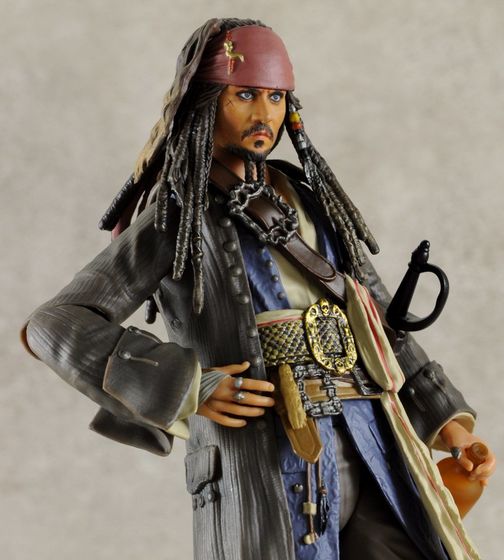 Jack Sparrow - Pirates Of The Caribbean (S.H.Figuarts / Bandai)  23431212