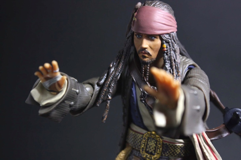 Jack Sparrow - Pirates Of The Caribbean (S.H.Figuarts / Bandai)  Img_3624