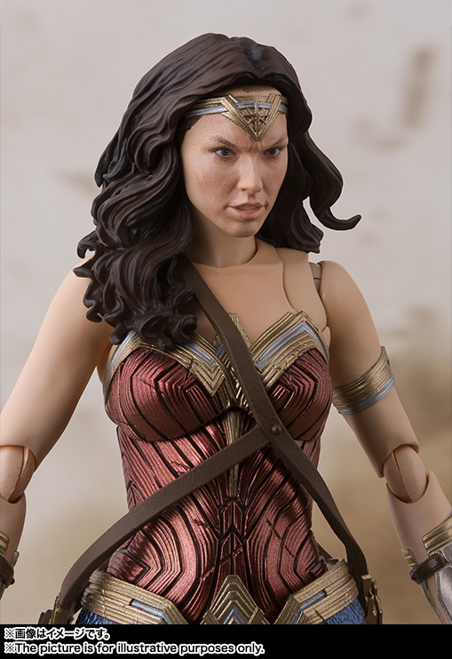 Wonder Woman (S.H.Figuarts/Bandai) Item_054
