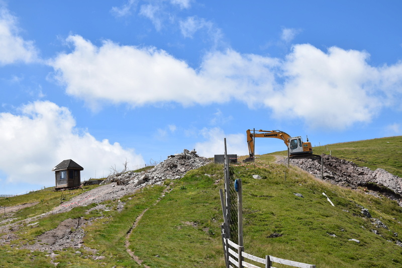 Construction télésiège fixe de la Combe - Chantiers Le Lioran 2017 Dsc_0114