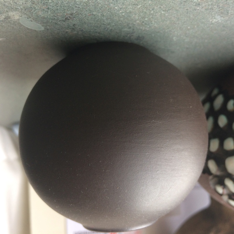 Small spherical vase with matt dark brown glaze - Wormser Terra-sigillata Img_4512