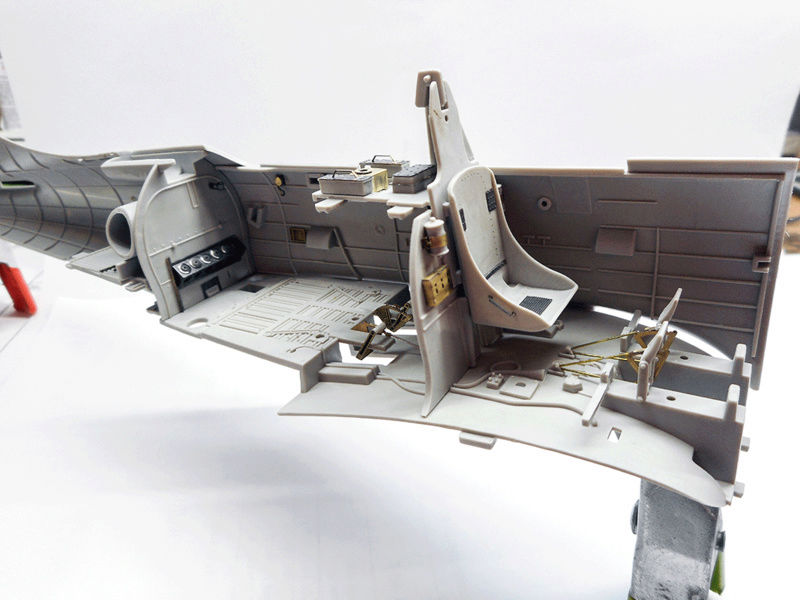 SBD 3/4 " Trumpeter 1/32 " Dscn0118
