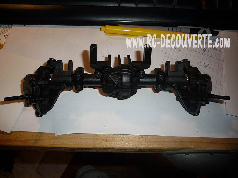 Ponts de MST CFX-W 1/8 MPA sur Axial SCX10 Ancienne version - Page 3 Pont_m10