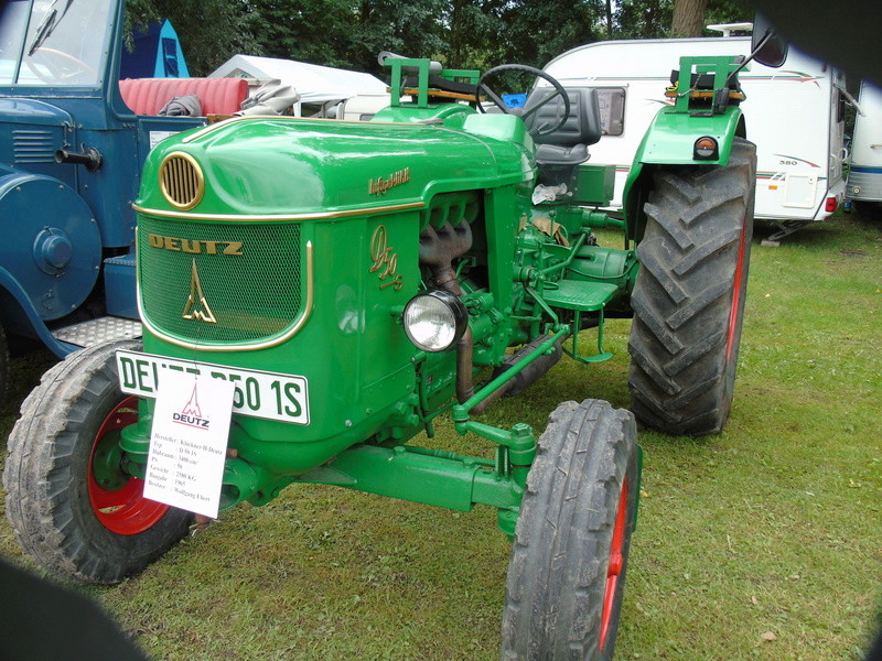 Oldtimer in Ammelshain bei Grimma 12.8.2017 Dsc01832