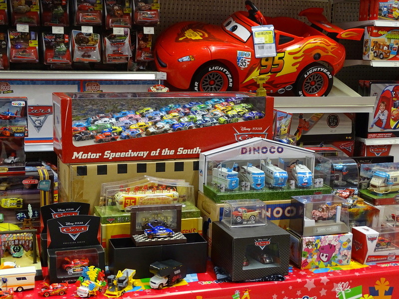 Expostion Cars Toys R Us P610