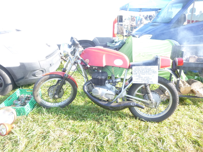 Bourses auto/moto anciennes de Lipsheim dans le Bas-Rhin P1020616