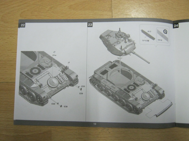 [TAKOM] Char léger AMX 13 tourelle CHAFFEE 1/35ème Réf 2063 Img_4924