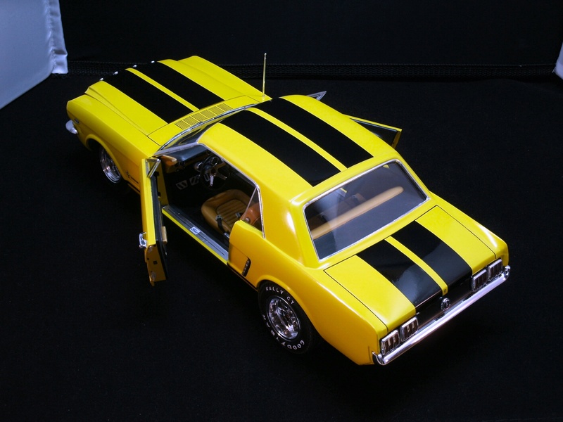 1965 Ford Mustang AMT 1/16 Scale 12310