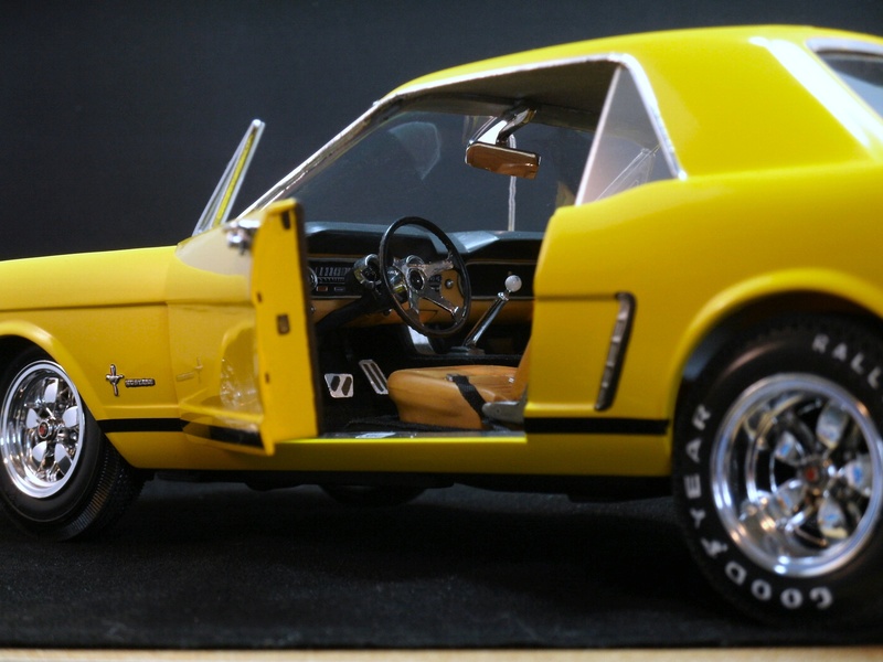 1965 Ford Mustang AMT 1/16 Scale 12510