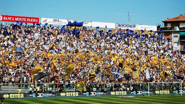 [FIFA 18] La Rinascita di Parma  Tribun10