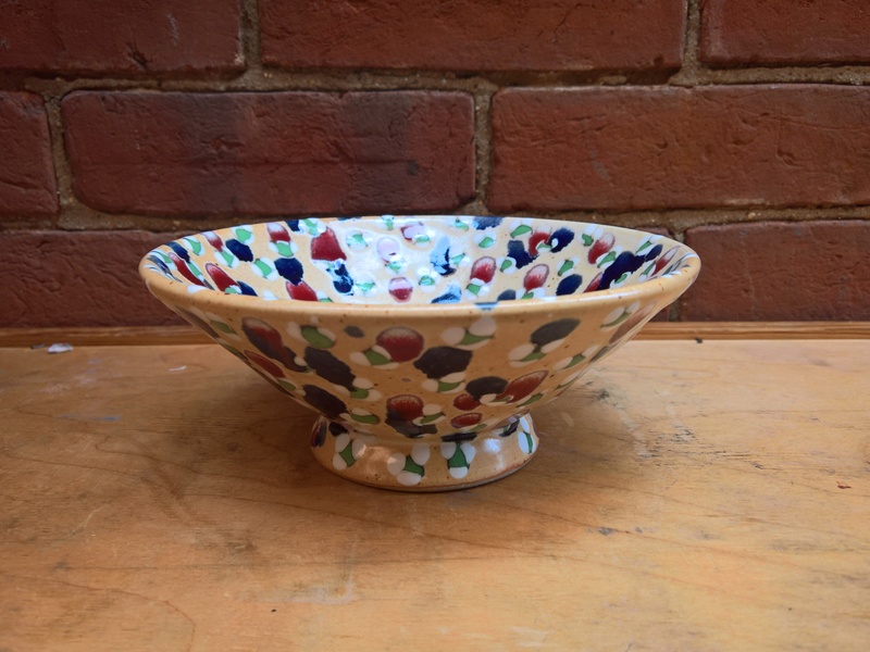 A mystery bowl, no markings at all but lovely decoration. Can anyone help? Wp_20114