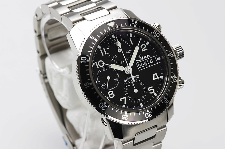 Recadrage collection, choix d'une Chrono automatique. Budget restreint 24700_10