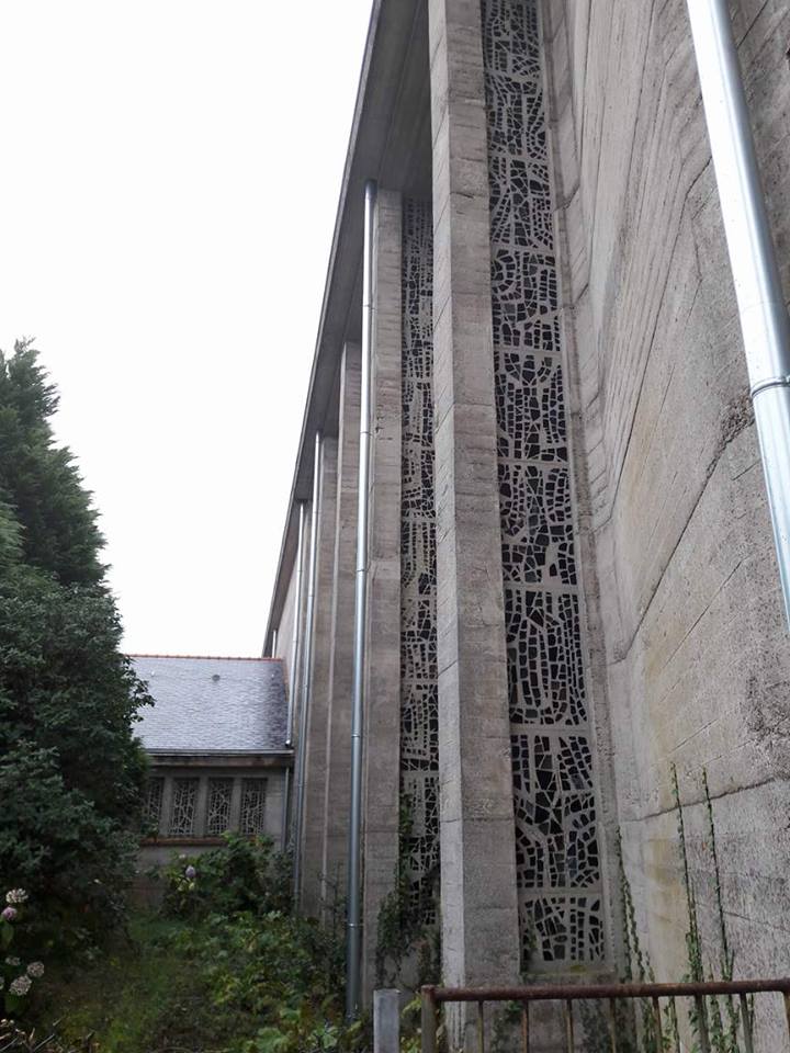 Saint Nazaire - Ville architecture mid century modern années 50 - France 20891410