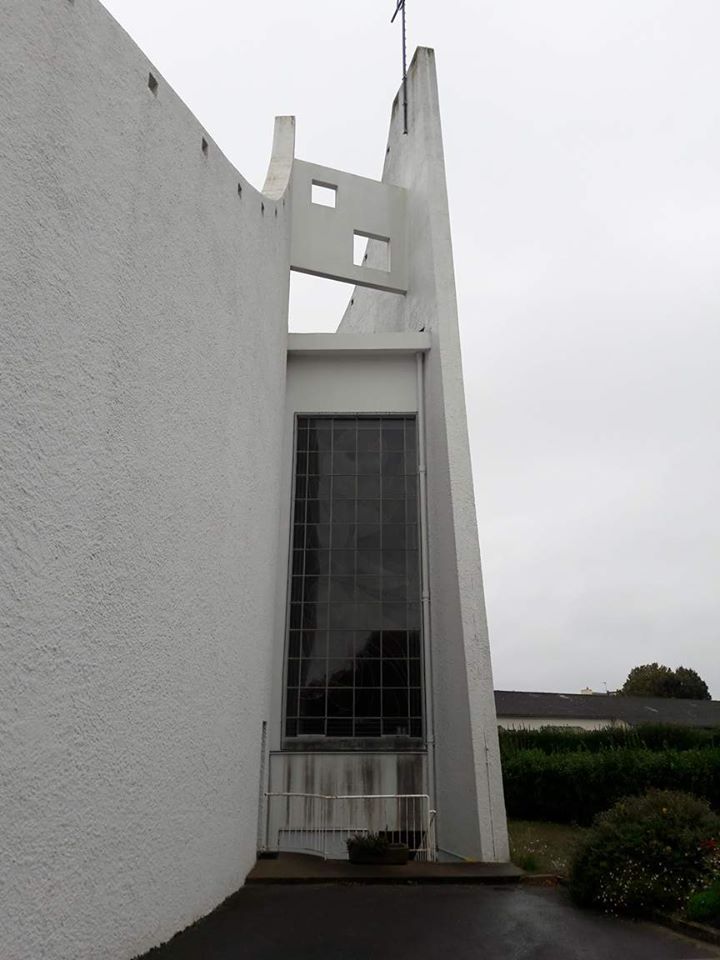 Notre Dame de l'Espérance - Architecte M. Noël Le Maresquier - 1964 - Mid-century modern architecture - Saint Nazaire FRANCE 20916912