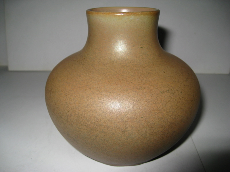 Ashworth Art Pottery 1909-1914, Lustrosa & Estrellla ranges   Img_2621