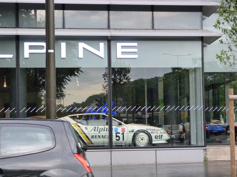 SHOW ROOM ALPINE P1020323