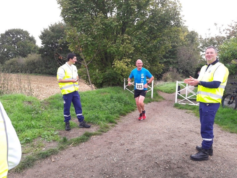 WE du 07 et 08 Octobre ( Foulée nocturne de franconville , ekiden de Taverny et 20 KM de Paris et Baillet) Img-2075