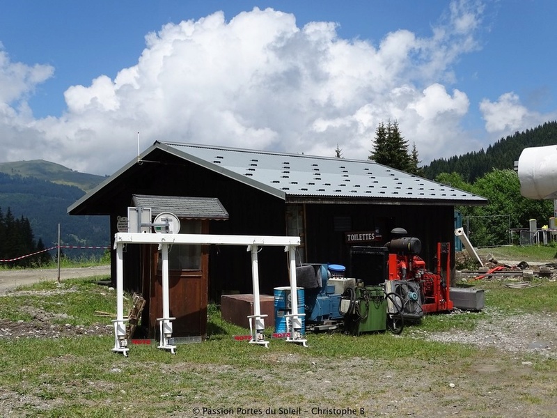 Construction du télésiège débrayable 6 places (TSD6) du Ranfoilly - Les Gets (Portes du Soleil) G1-410