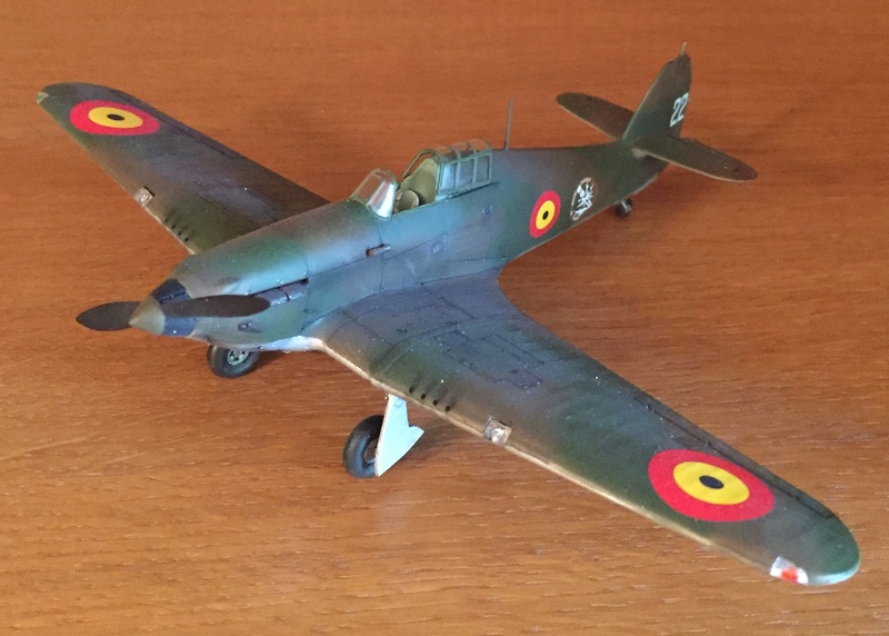 Hawker Hurricane mk1 - Airfix - 1/72 Img_4335