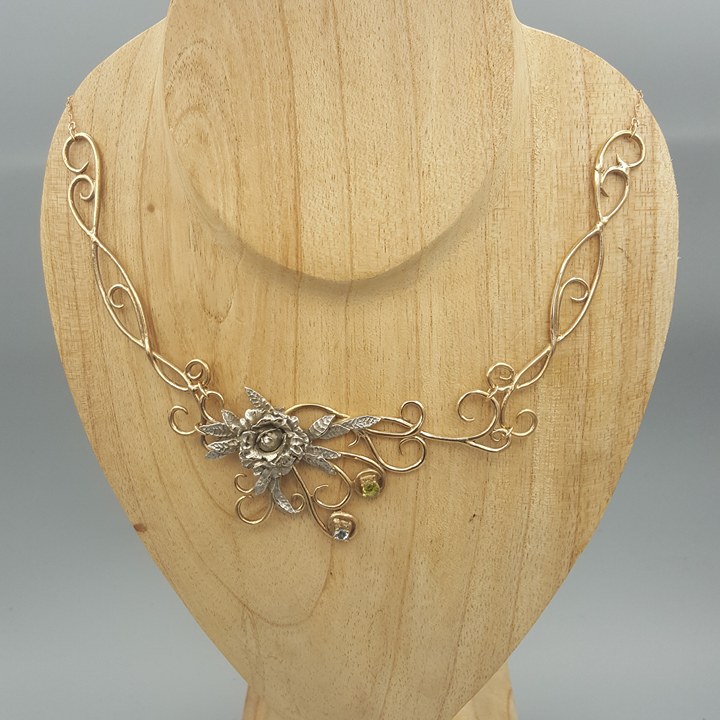 Collier bronze doré et bronze blanc 18985410