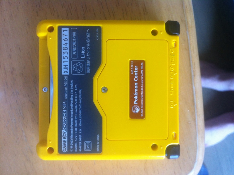 ma GBA SP Pikachu JAP est-elle authentique ? Image10