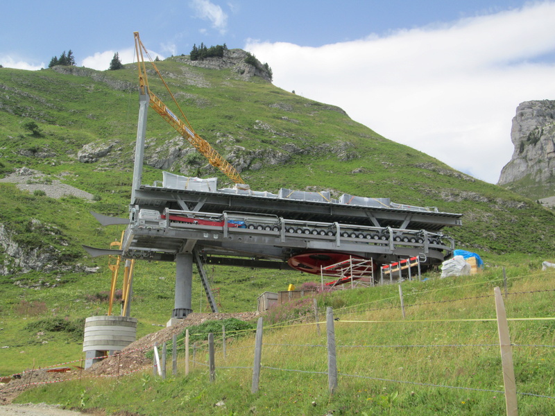 Construction du télésiège débrayable 4 places Le Fer-Brion-Tête d'Ai à Leysin VD Suisse (TSD4) Img_2031