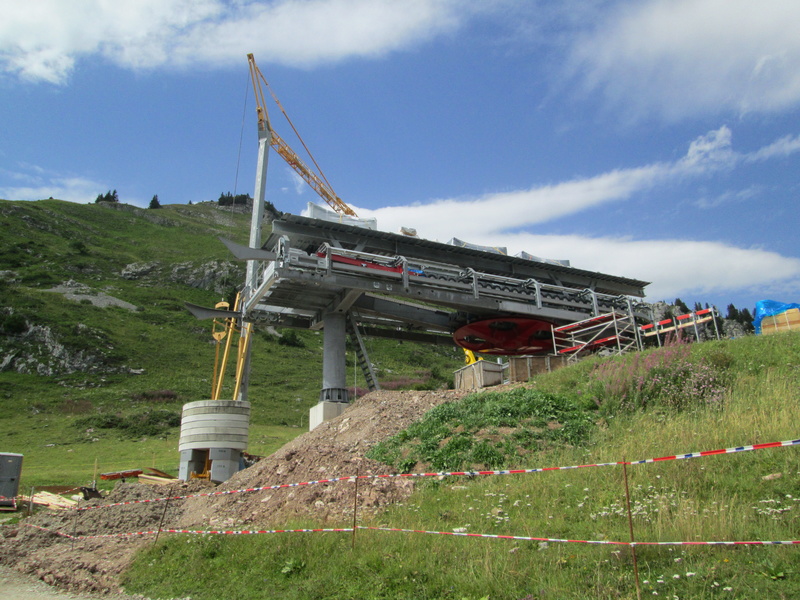 Construction du télésiège débrayable 4 places Le Fer-Brion-Tête d'Ai à Leysin VD Suisse (TSD4) Img_2032