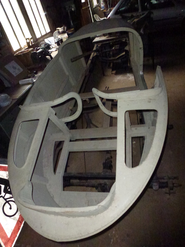 Caisse CITROEN TREFLE AILE PLATTE CONDUITE A GAUCHE P1050710