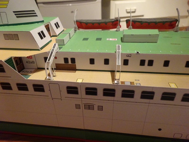 Fertig - Fährschiff Warnemünde von Conys Kartonmodellbau, gebaut von Fleetmanager - Seite 5 Dsc04948