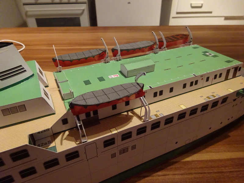 Fertig - Fährschiff Warnemünde von Conys Kartonmodellbau, gebaut von Fleetmanager - Seite 5 Dsc04958