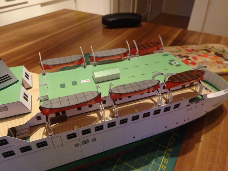 Fertig - Fährschiff Warnemünde von Conys Kartonmodellbau, gebaut von Fleetmanager - Seite 5 Dsc05116