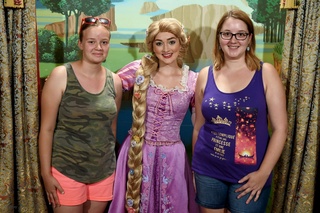 TR - Deux belges blondes en micro séjour à Disneyland Paris - Page 2 14980513