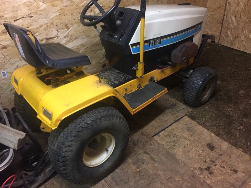 this is my cub cadet 1320 aka Outlaw Img_2510