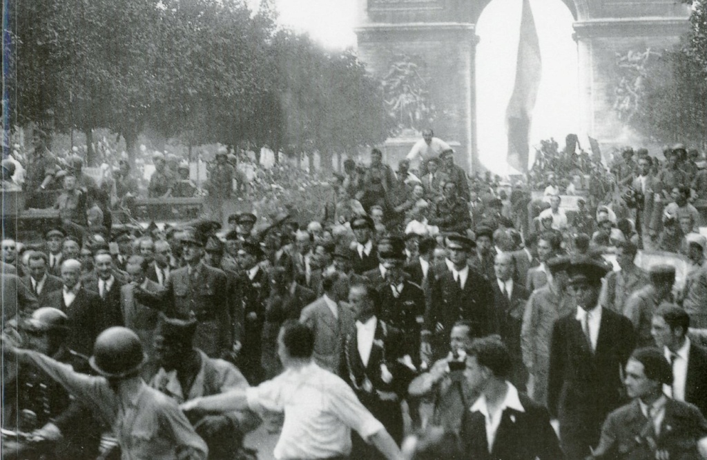 HT à identifier défilé Paris 26 août 1944 3_cort10