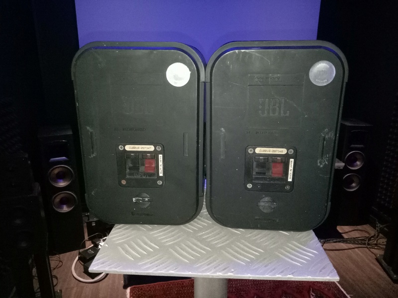 Jbl control 2024 one bookshelf speaker