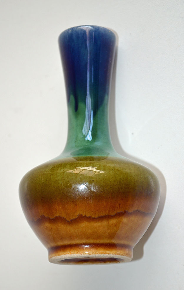 Bud vase with interesting glaze…Ruskinesque? S-l16010