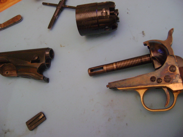 Tuto Colt 1860 demontage et re Dsc08047