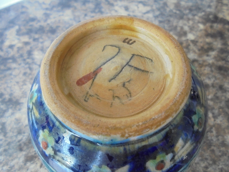 Help ID Vase Art Nouveau Design Signed Dsc05910