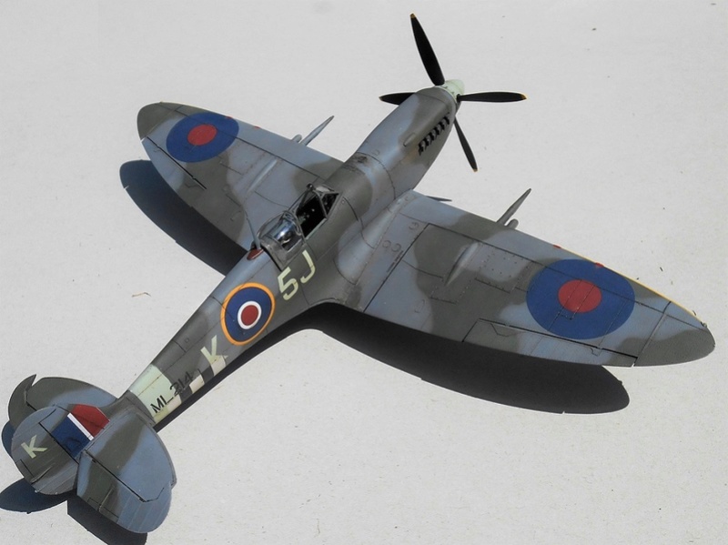 Spitfire Mk.IXc Eduard 1/48 (l'autre) Superm12