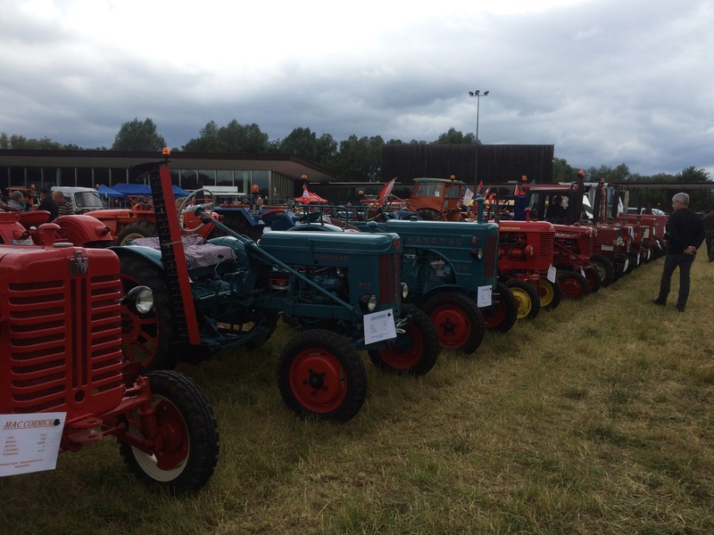 67 - SELESTAT : exposition et parade  de vieux tracteurs le 2 juillet 2017 - Page 2 Img_1411